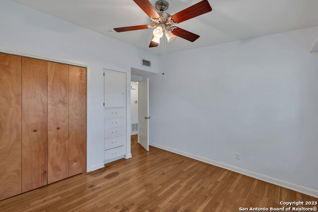 Image 8 of 15 For 414 Laramie Dr