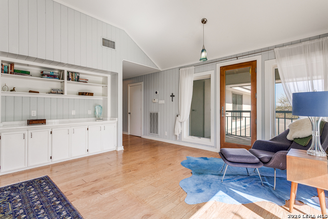 Image 27 of 42 For 27359 Smithson Valley