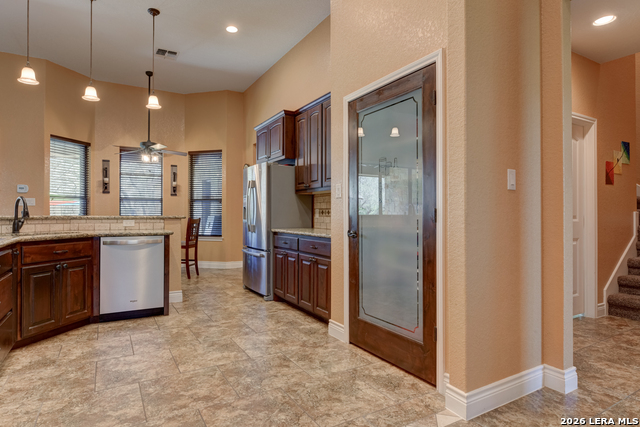 Image 11 of 36 For 204 Fawn  