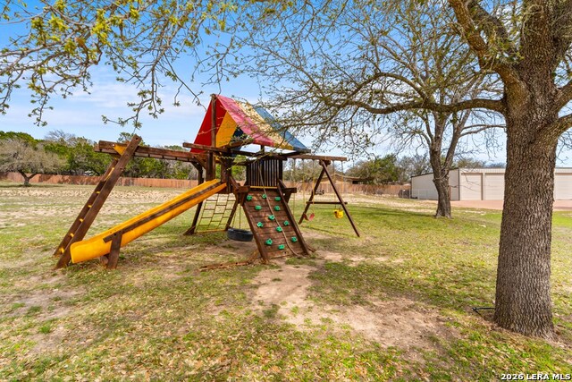 Listing photo id 48 for 221 Cypress Estates