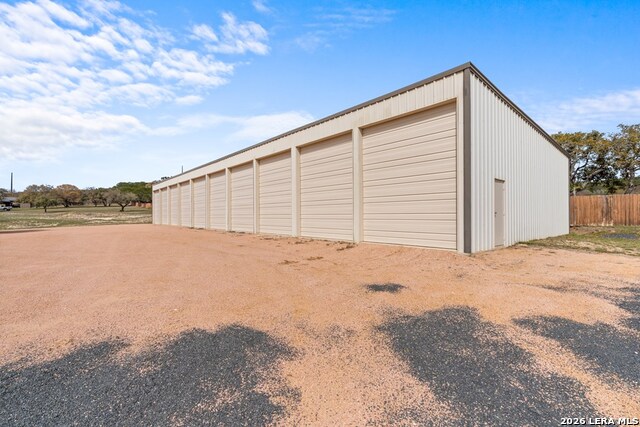 Listing photo id 51 for 221 Cypress Estates