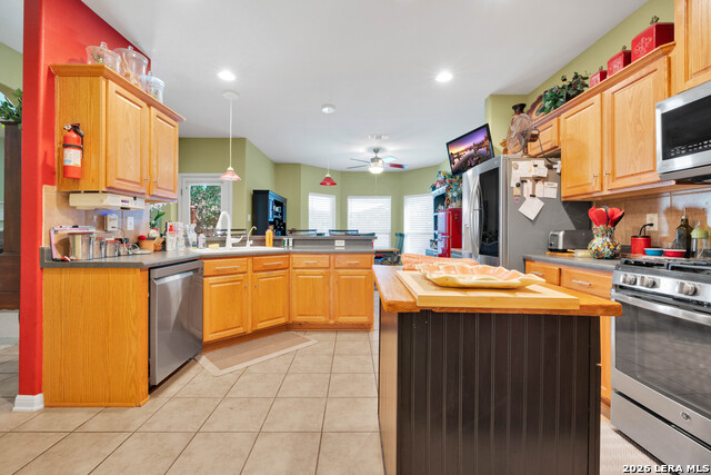 Image 13 of 40 For 9215 Tay Dr  