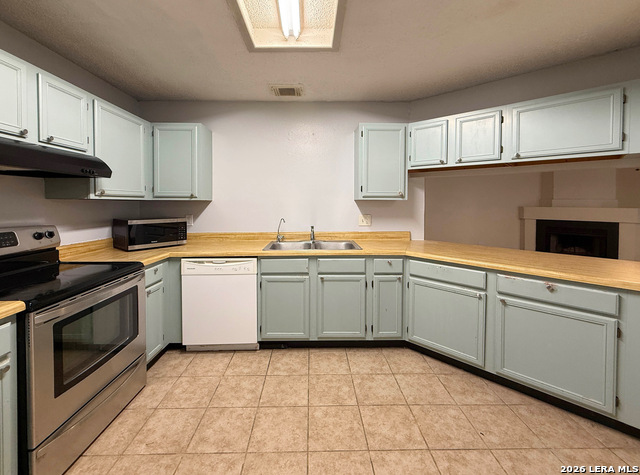 Image 10 of 26 For 7303 Roveen  