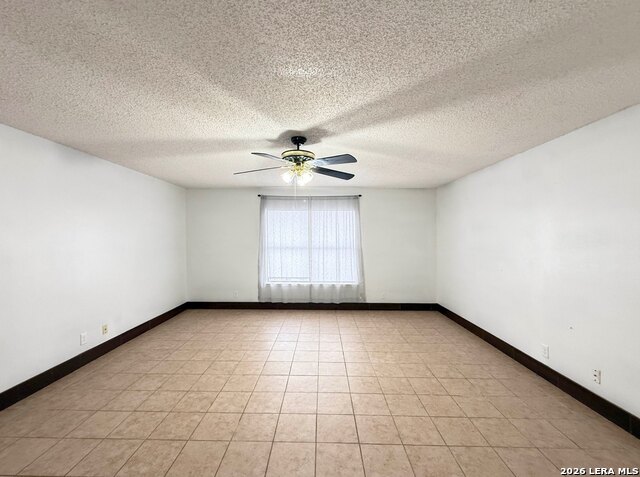 Image 20 of 26 For 7303 Roveen  