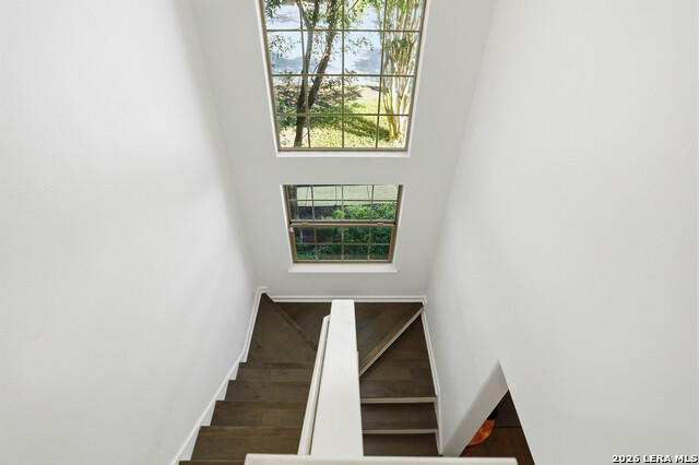 Image 17 of 28 For 208 Grandview  Apt 2