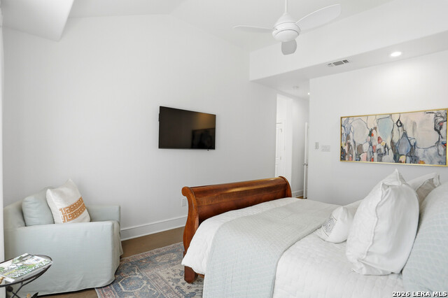 Image 21 of 28 For 208 Grandview  Apt 2