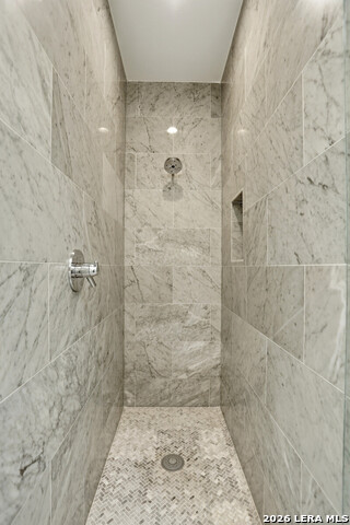 Image 24 of 28 For 208 Grandview  Apt 2