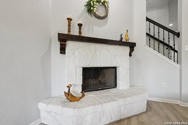 Listing photo id 10 for 609 Oakmont Way