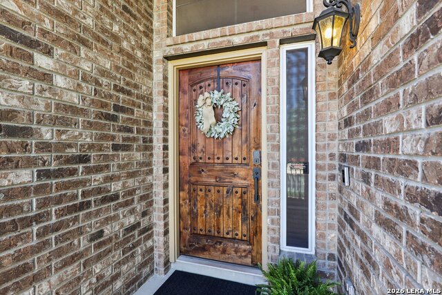 Listing photo id 1 for 609 Oakmont Way