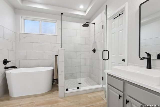 Listing photo id 32 for 609 Oakmont Way