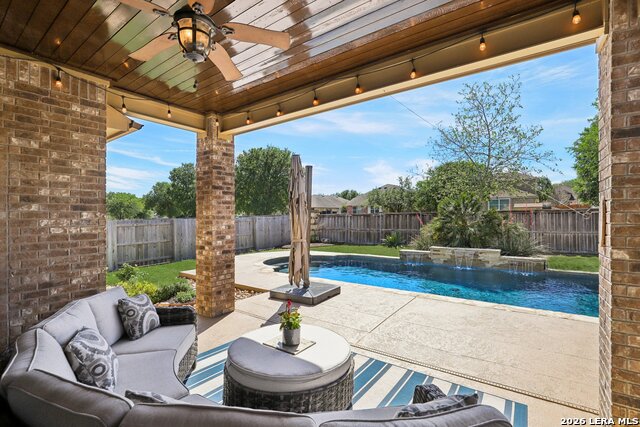 Listing photo id 40 for 609 Oakmont Way