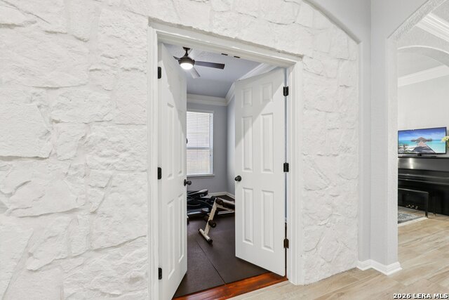 Listing photo id 4 for 609 Oakmont Way