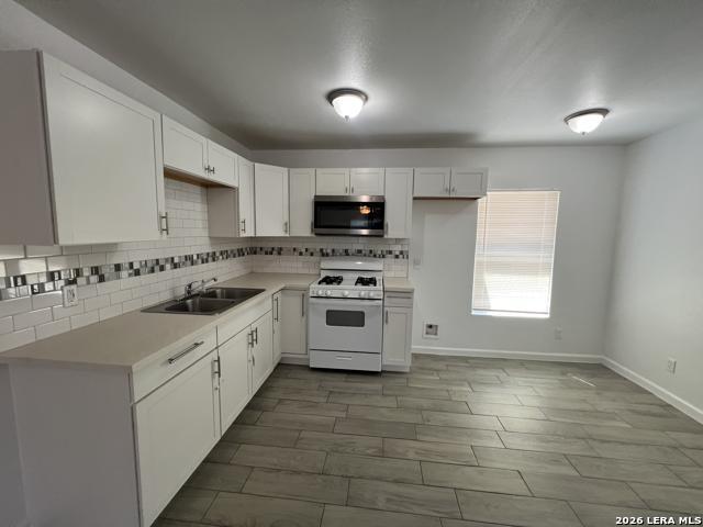 Image 3 of 9 For 302 Kenmar  