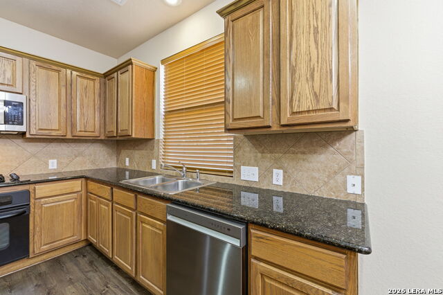 Image 7 of 50 For 13202 Palatine Hill