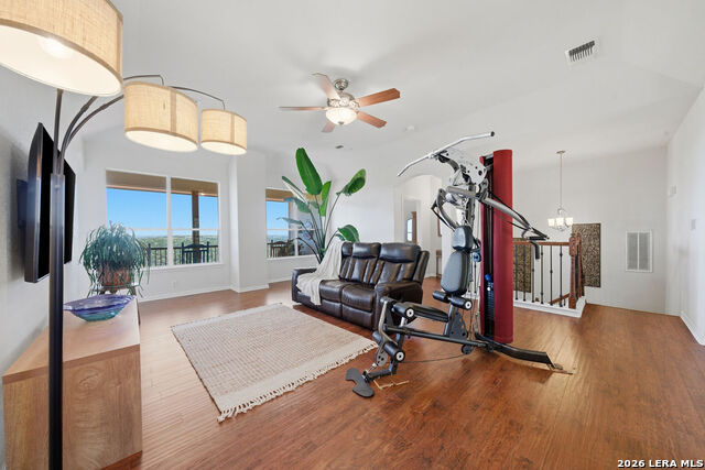 Image 32 of 64 For 3923 Forsythia