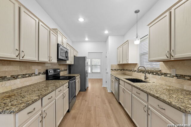 Image 12 of 27 For 20035 Horizon Blf