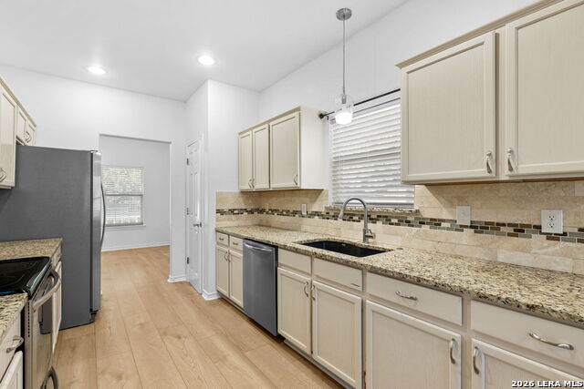 Image 13 of 27 For 20035 Horizon Blf