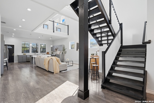 Image 8 of 33 For 131 Rehmann  