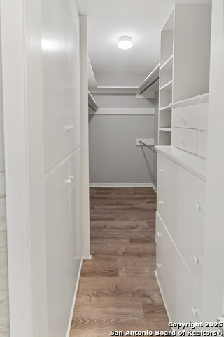 Image 19 of 33 For 510 Inez E 