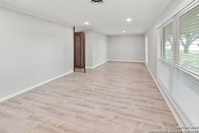 Image 6 of 33 For 510 Inez E 