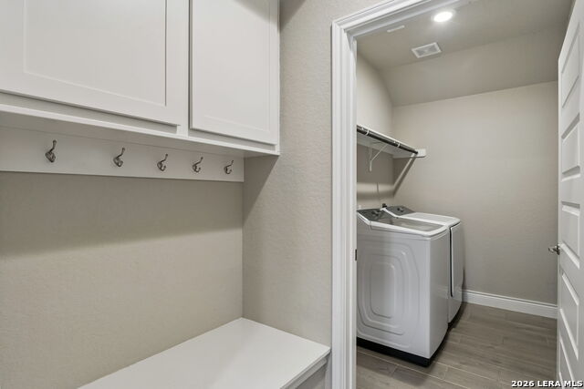 Image 6 of 27 For 543 Orchard  