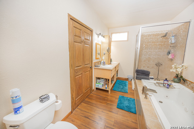 Image 8 of 44 For 15980 County Road 582