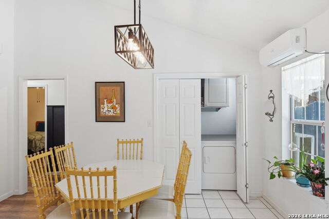 Image 10 of 49 For 3400 Lakeview