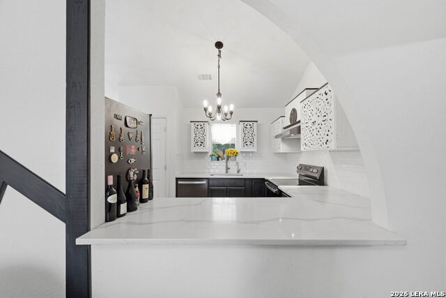 Image 14 of 49 For 3400 Lakeview