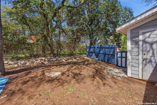 Image 28 of 49 For 3400 Lakeview