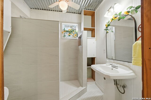 Image 35 of 49 For 3400 Lakeview