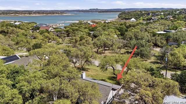 Image 40 of 49 For 3400 Lakeview