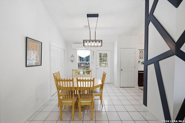 Image 9 of 49 For 3400 Lakeview