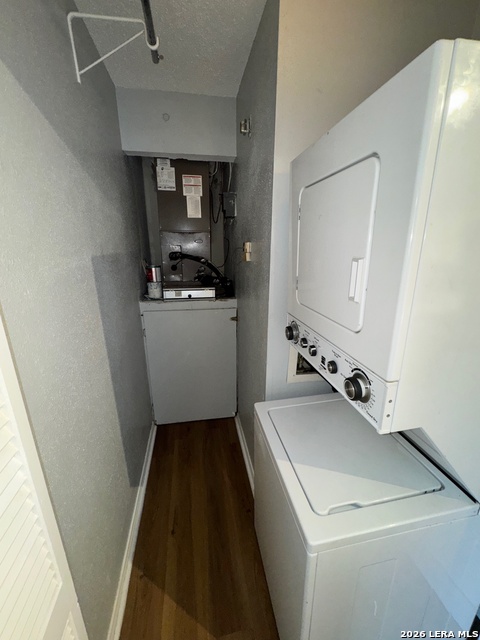 Image 12 of 23 For 4949 Hamilton Wolfe  9201