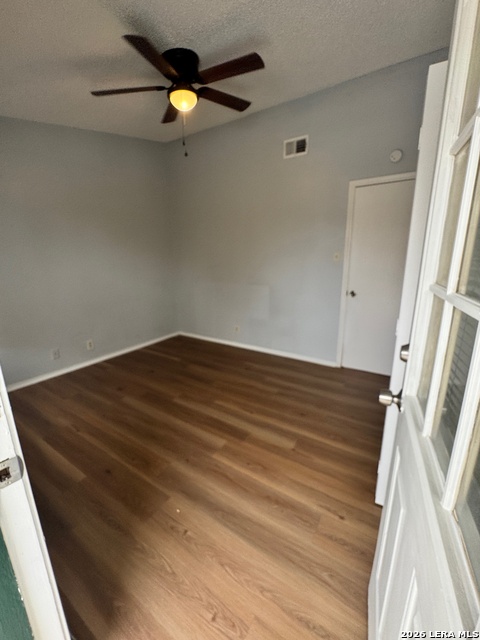 Image 20 of 23 For 4949 Hamilton Wolfe  9201