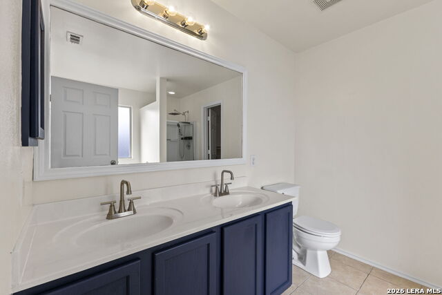 Image 18 of 32 For 4039 Angel Trumpet