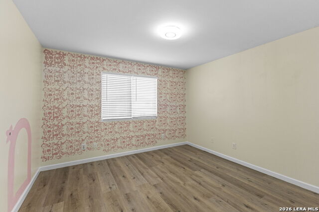 Image 25 of 32 For 4039 Angel Trumpet