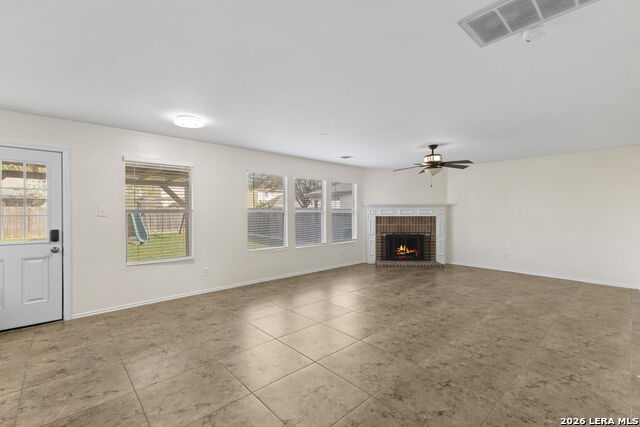 Image 4 of 32 For 4039 Angel Trumpet