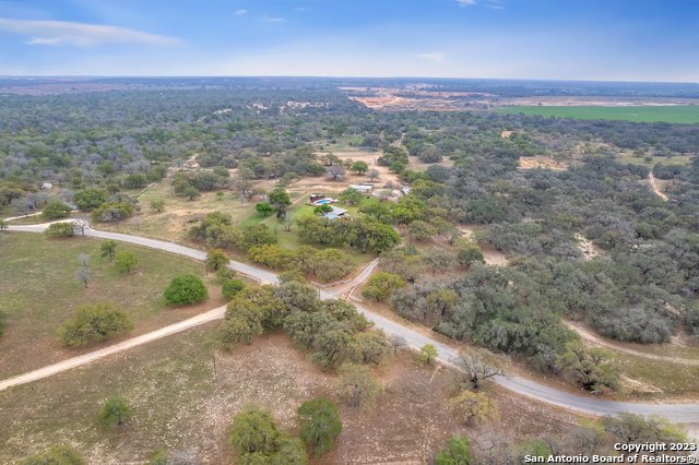 Listing photo id 62 for 2112 Eichman Rd