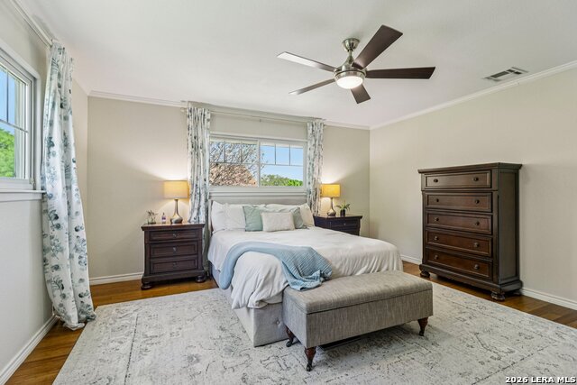 Image 20 of 37 For 15719 Blue Creek St