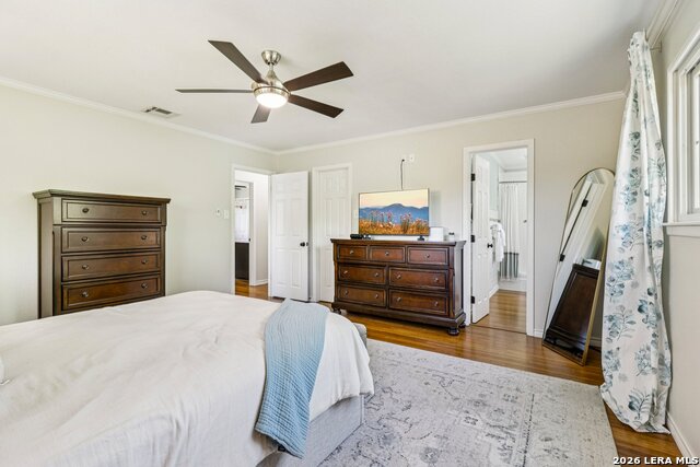 Image 21 of 37 For 15719 Blue Creek St