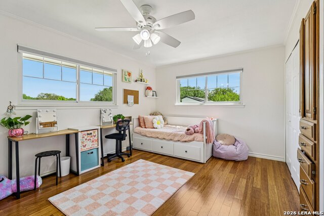 Image 27 of 37 For 15719 Blue Creek St