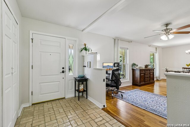 Image 5 of 37 For 15719 Blue Creek St