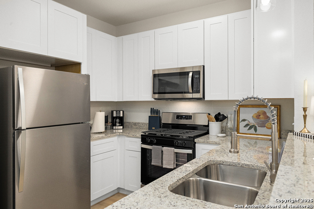 Image 10 of 29 For 214 Bonnie Bend