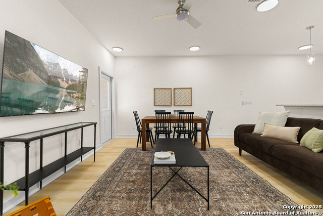 Image 15 of 29 For 214 Bonnie Bend