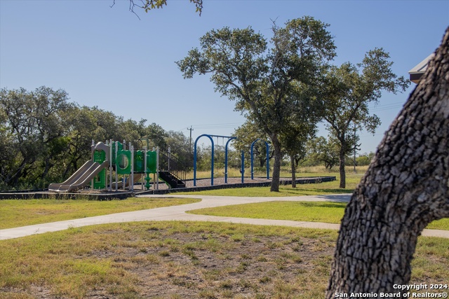 Image 29 of 29 For 214 Bonnie Bend