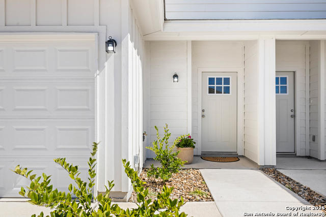 Image 4 of 29 For 214 Bonnie Bend