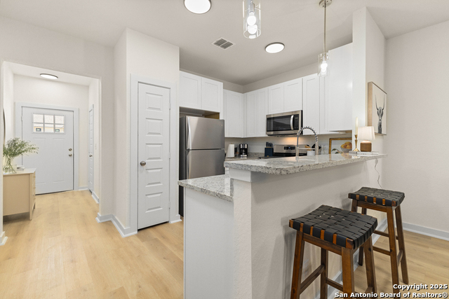 Image 6 of 29 For 214 Bonnie Bend