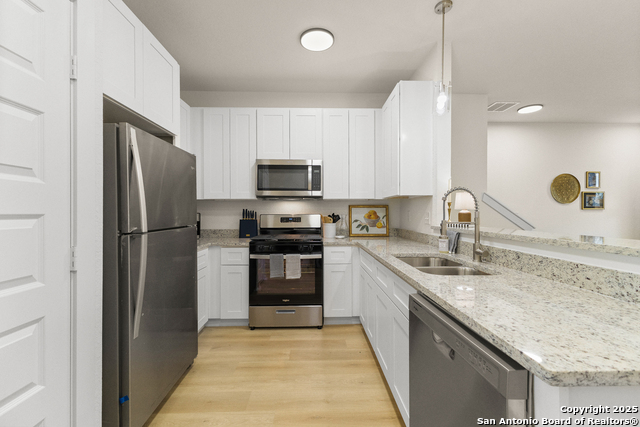 Image 7 of 29 For 214 Bonnie Bend