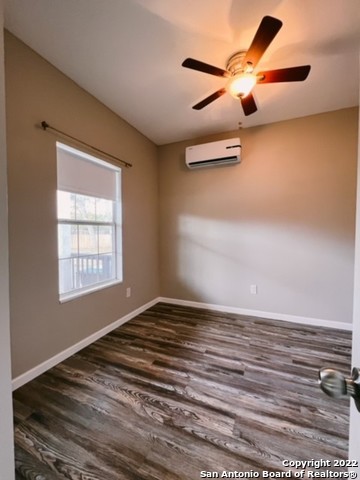 Image 6 of 16 For 9140 Sailfish Dr