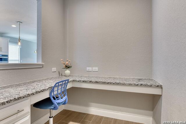 Image 15 of 39 For 7610 Desperado Way